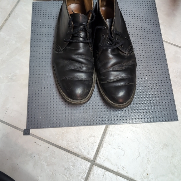 Red Wing Black Chukka Boots with Timeless Design - Picture 2 of 7